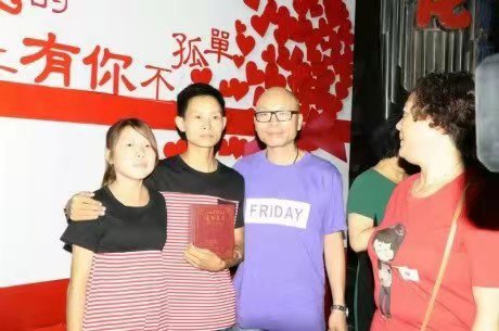 尿毒症夫妇和病友,尿毒症夫妻透析五六年