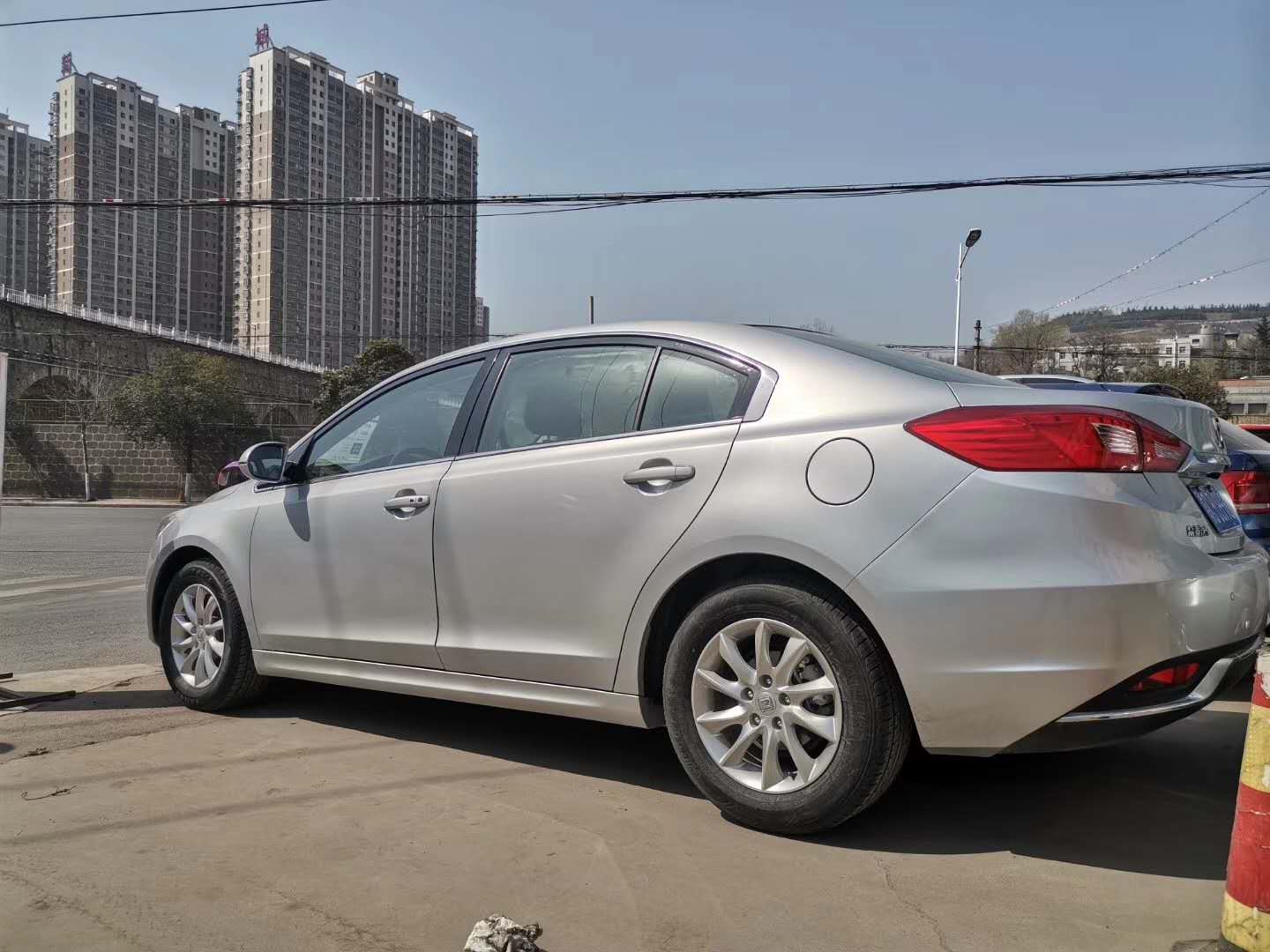 跑了48公里的二手车，价格便宜，就是品牌差点意思