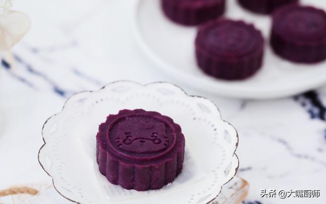 中秋节快到了教你做广式五仁月饼,手工月饼的做法及配方窍门