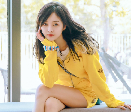 吴宣仪牛仔破洞裤,有一种破洞裤叫什么