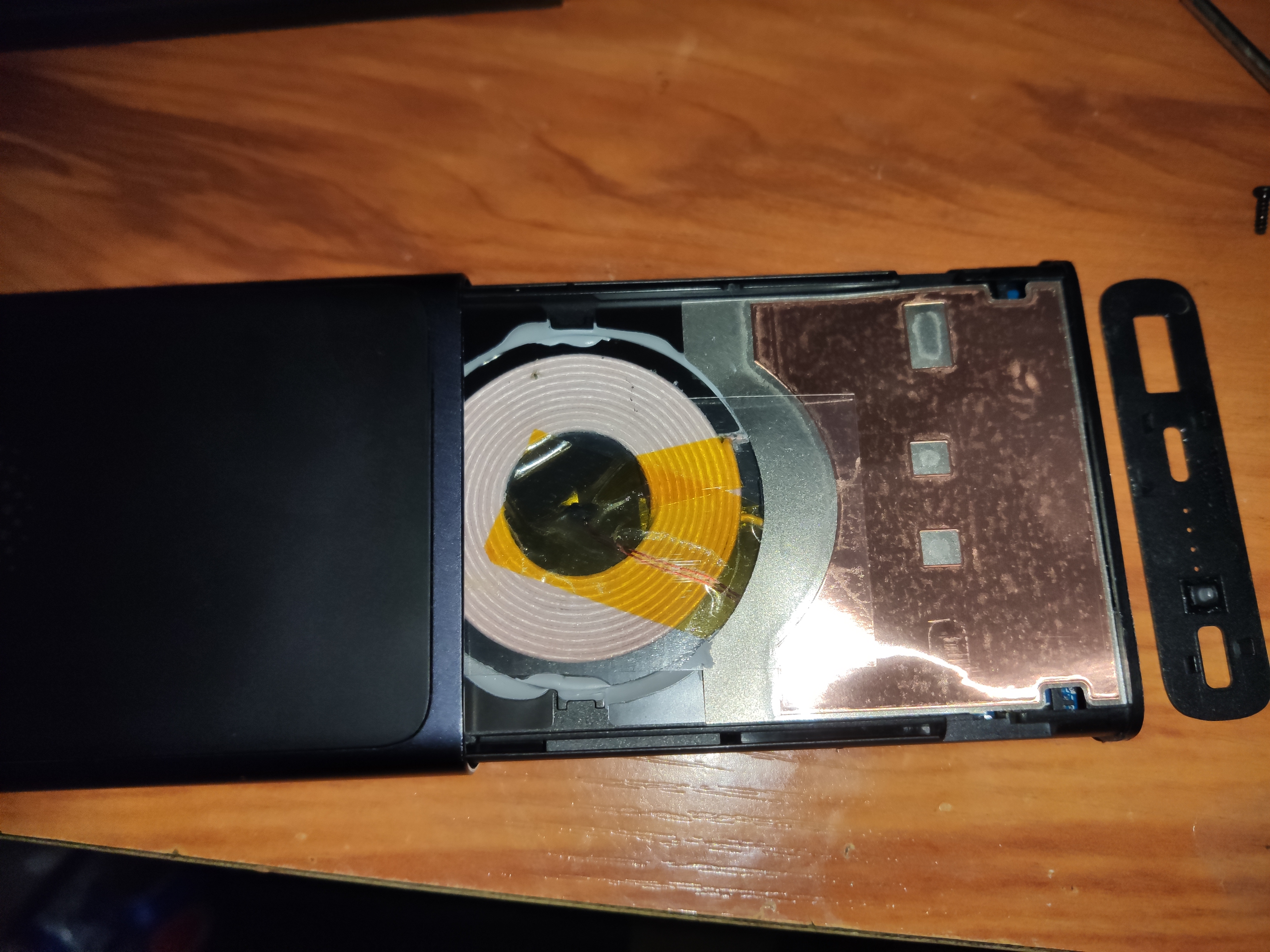 拆解小米无线充电宝10000毫安,小米无线充电宝拆解10000mah