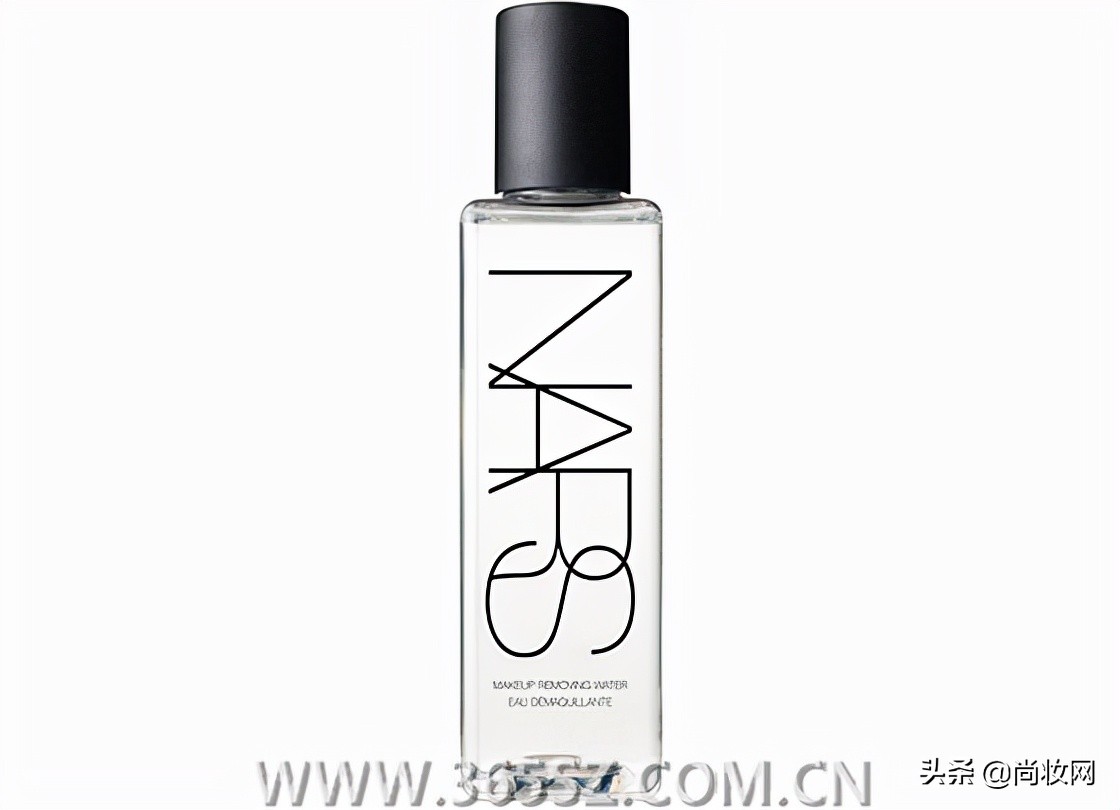 如何戴口罩让脸不潮湿,戴口罩的正确方法显脸小