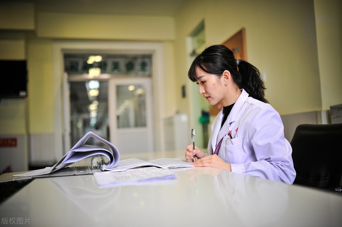 慢性咽炎喉咙干燥异物感吃什么药,喉咙干痒不吃药怎么解决