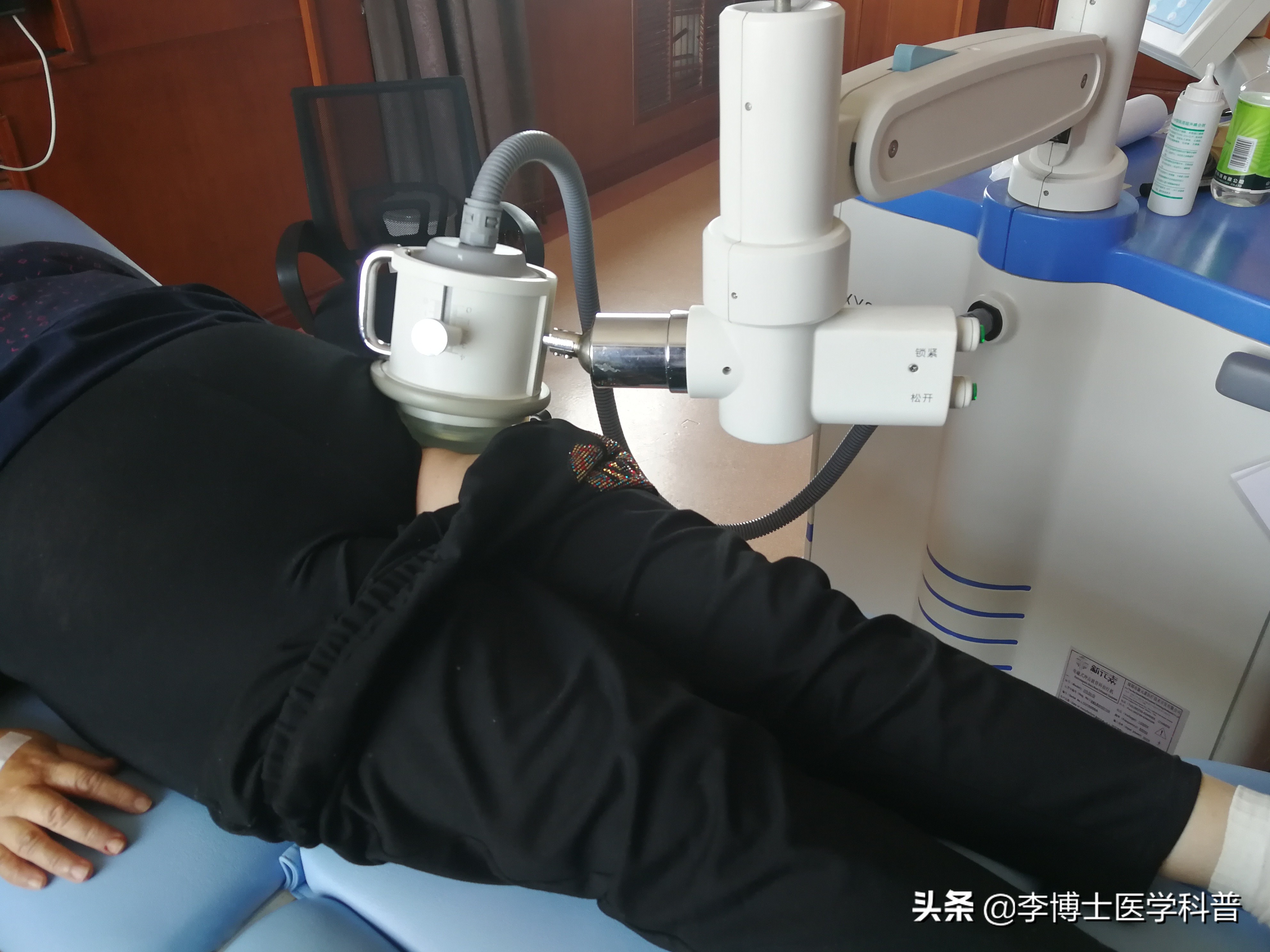 骨头摔折了3年没长上你说怎么办？其它方式不行，我们还有冲击波