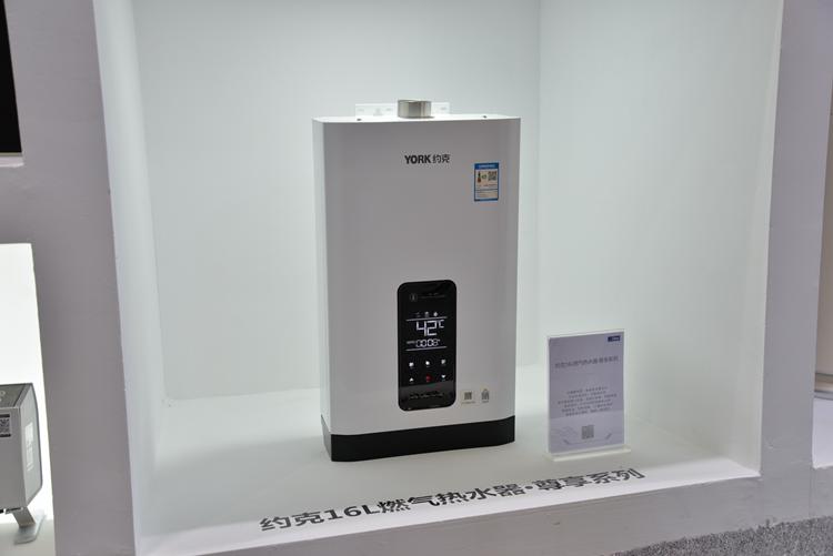 CEChina2019|构建开放智能生态圈：苏宁展示旗下极物智能设备