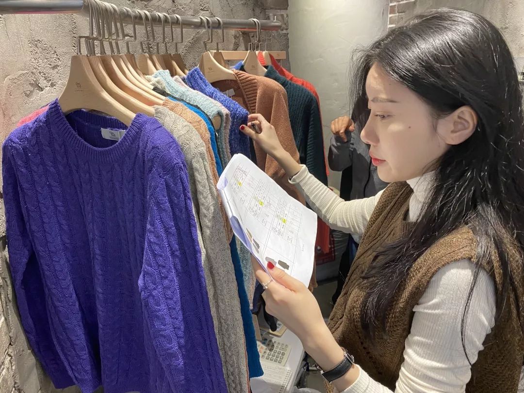 深夜淘金人,夜晚淘金人