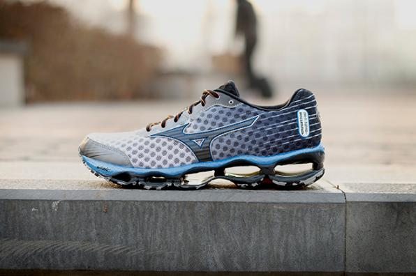 美津浓高足弓缓震跑鞋推荐,公认脚感最好的跑鞋美津浓