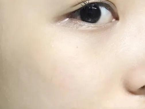 雅诗兰黛持妆无瑕保湿气垫粉底液,遮瑕好又不拔干的气垫粉底液推荐