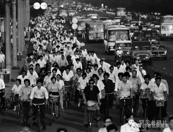 80年代老北京的生活,80年代北京的生活图片