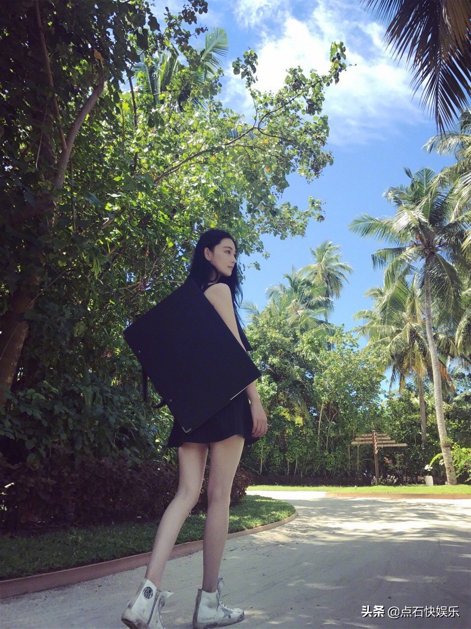 如何看待张馨予找代购被骗一事,张馨予被骗后代购主动找上门