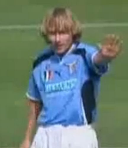 马拉多纳回应上帝之手,马拉多纳上帝之手裁判是故意的吗