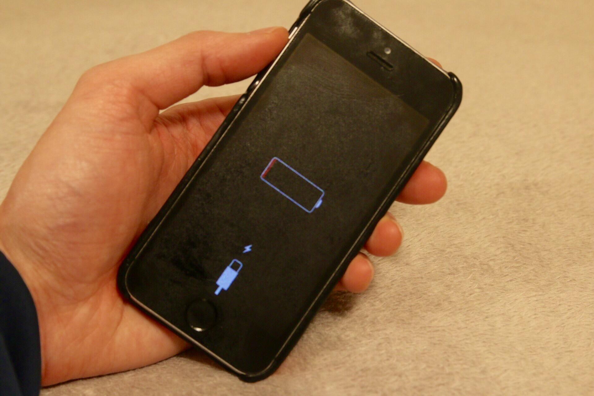 苹果乐了：华为手机低温花屏被大量用户投诉，遭315点名