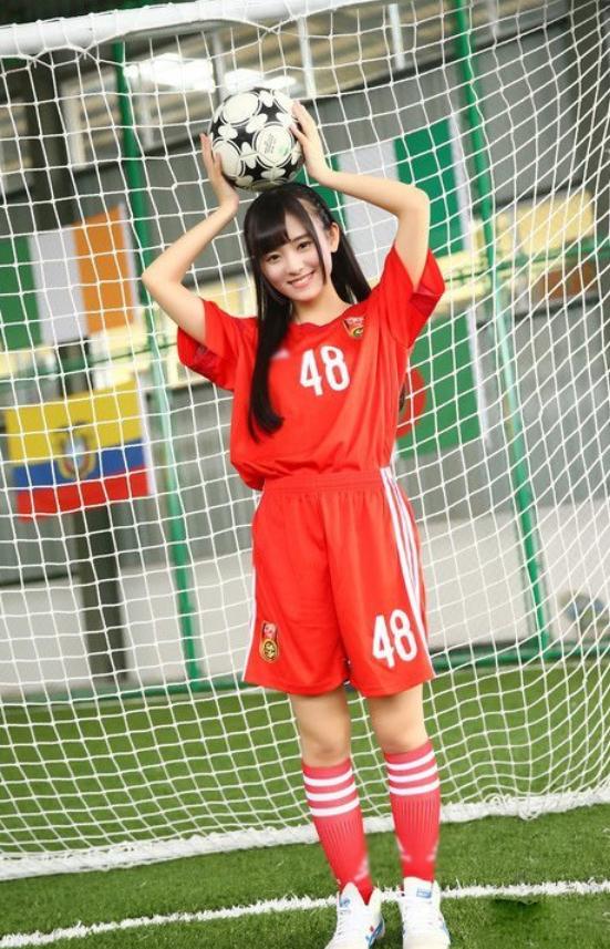 鞠婧祎十年前旧照,鞠婧祎足球宝贝