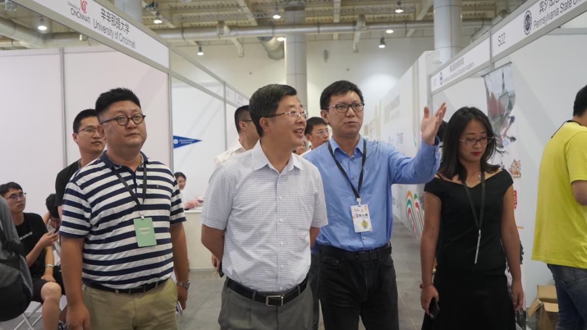 首度引入CollegeFair名校展，芥末留学为大连留学市场注入新活力