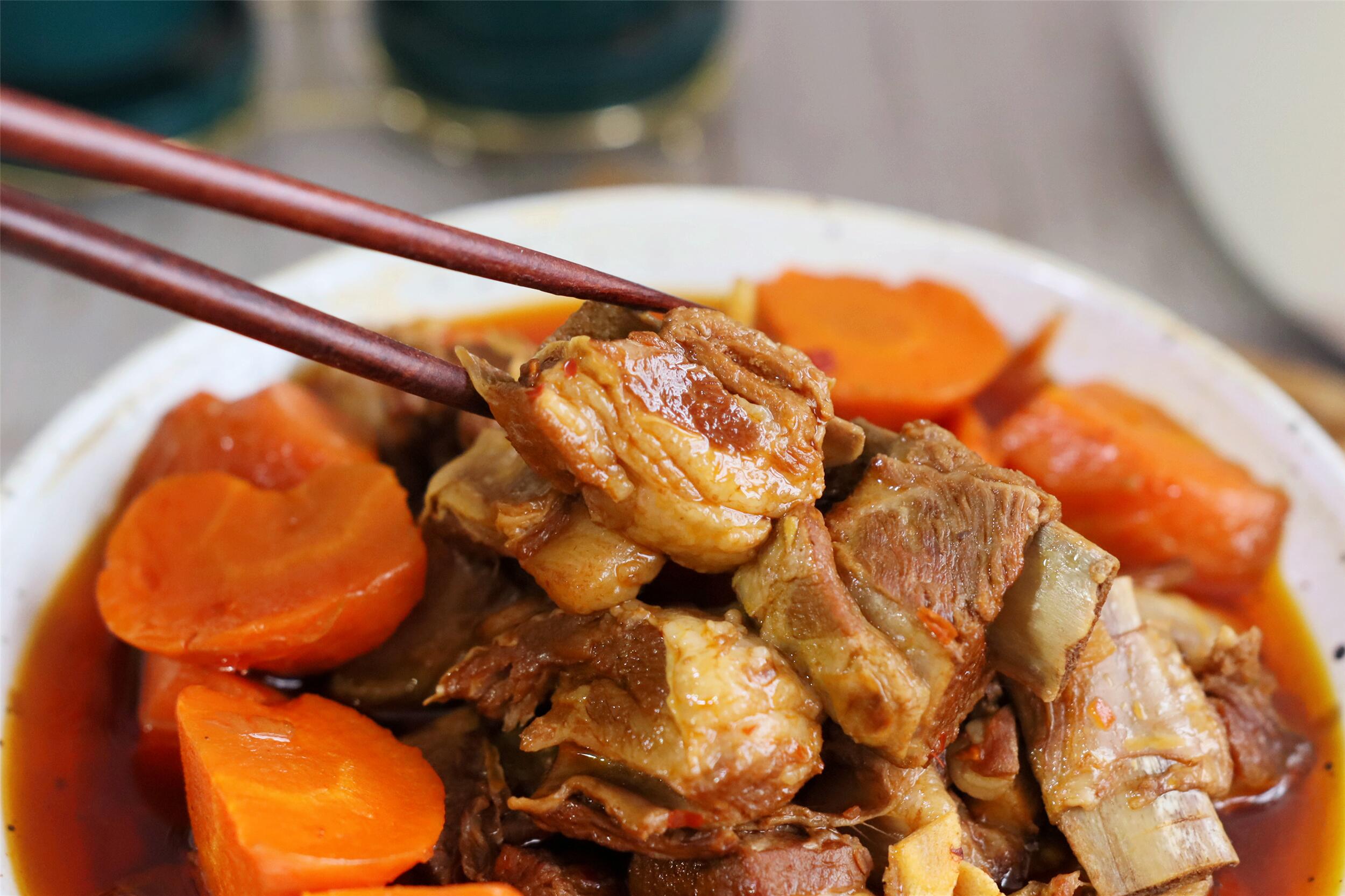 吃不了羊肉膻味是什么体质,用火锅底料做的烩羊肉