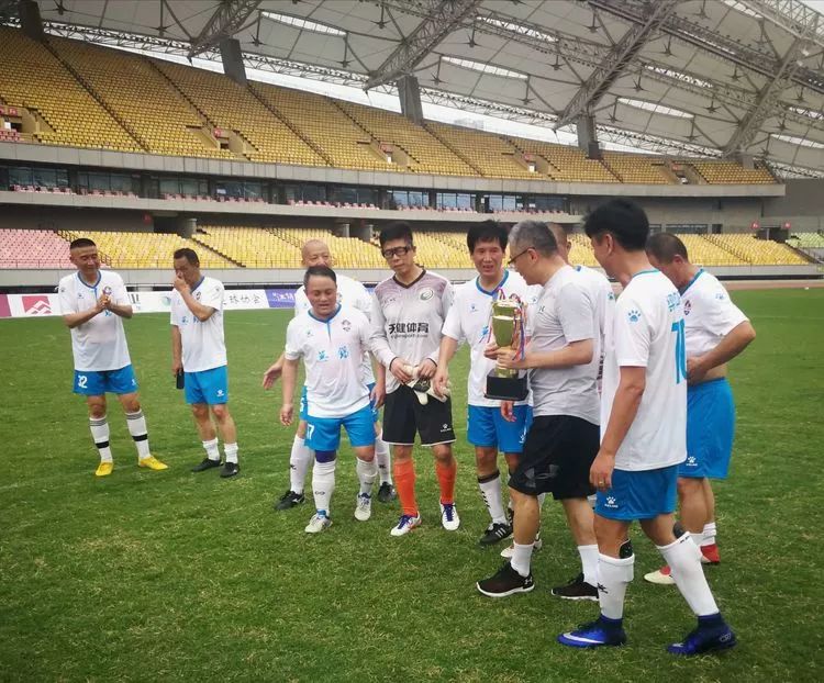 江阴第八届足球联赛,江阴市篮球联赛冠军