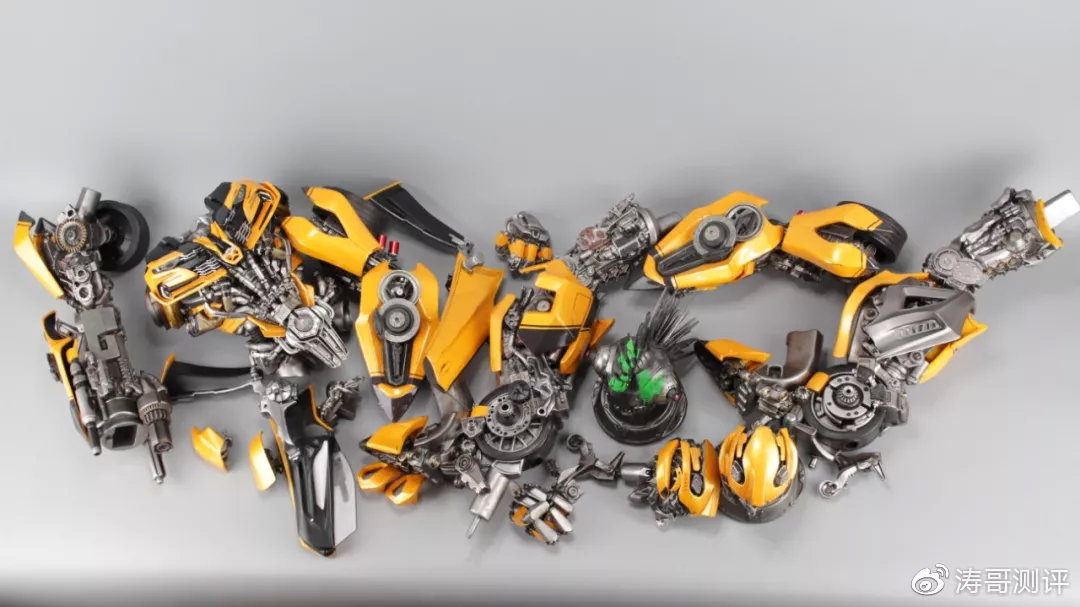 开箱价值1万的新年礼物,10000元以上的大黄蜂模型