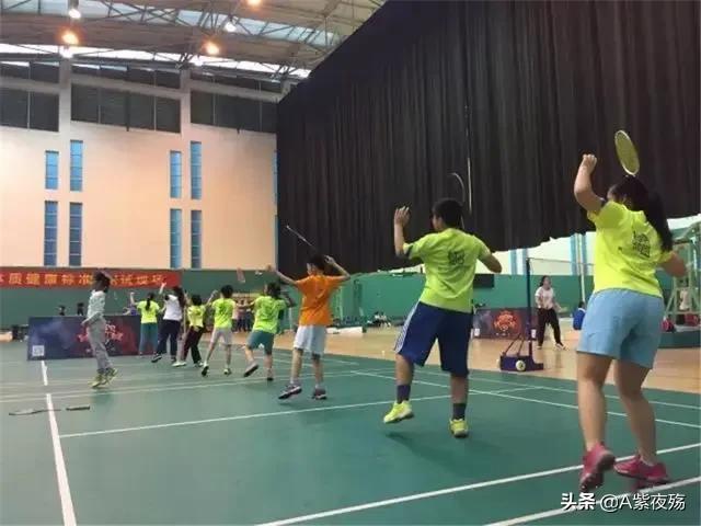 羽毛球单打训练计划方案,小孩羽毛球挥拍练习计划