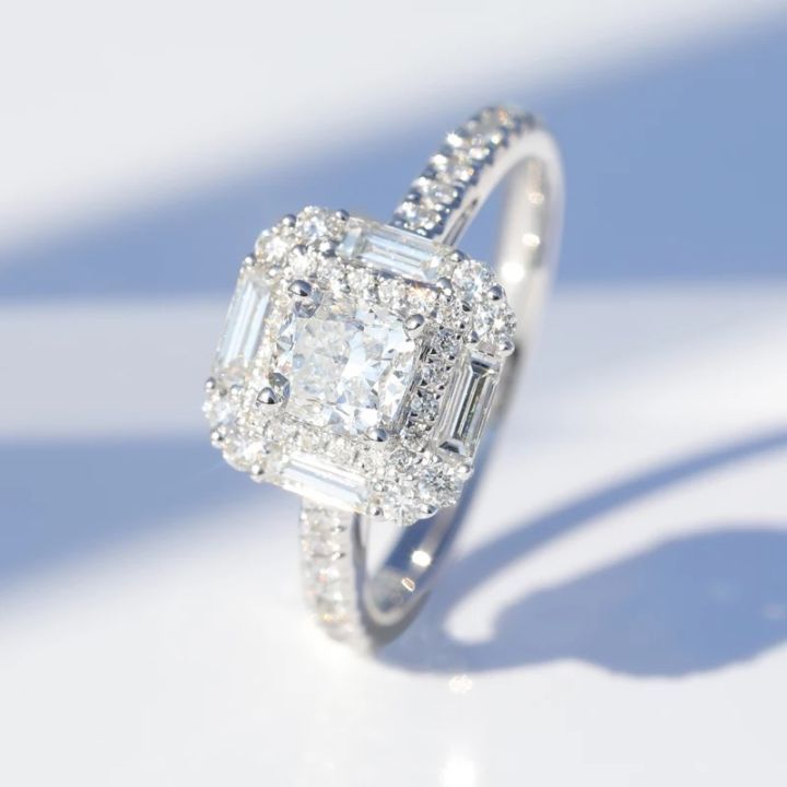 在南宁百货大楼如何可以挑选买到性价比高的钻戒?