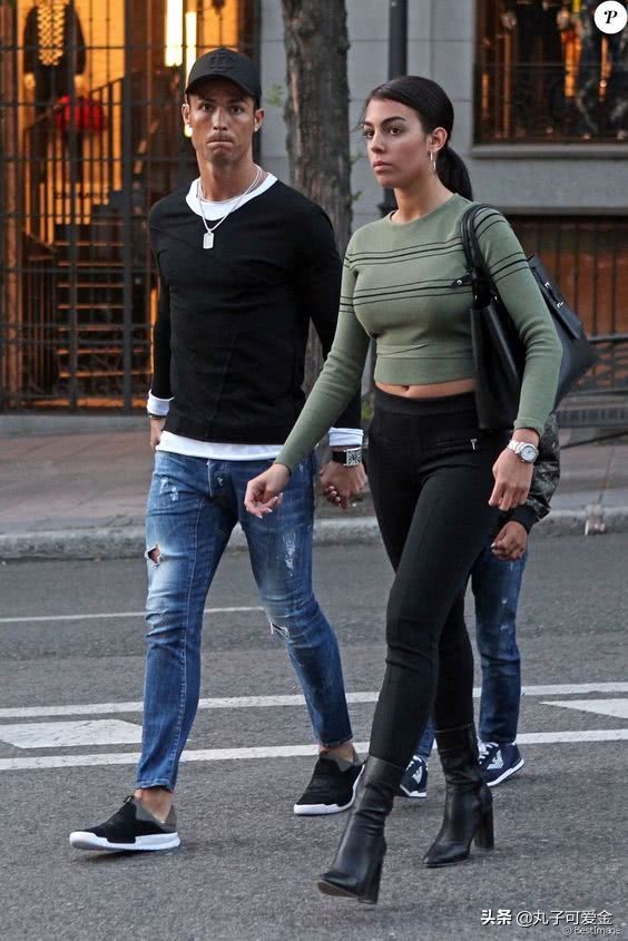 c罗爱伊莲娜还是爱乔治娜,伊莲娜和乔治娜谁是c罗的前女友