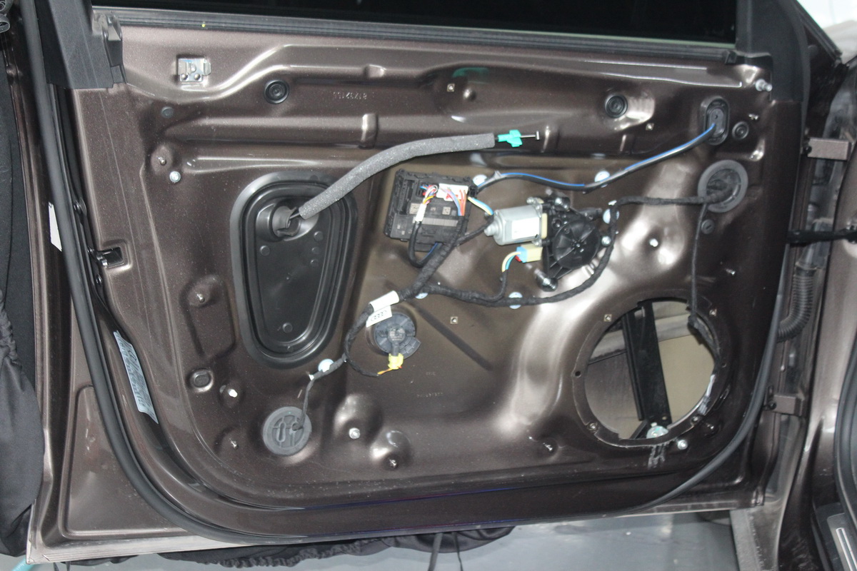 奥迪a4l改装一万块内饰,奥迪a4l改装音响多少钱