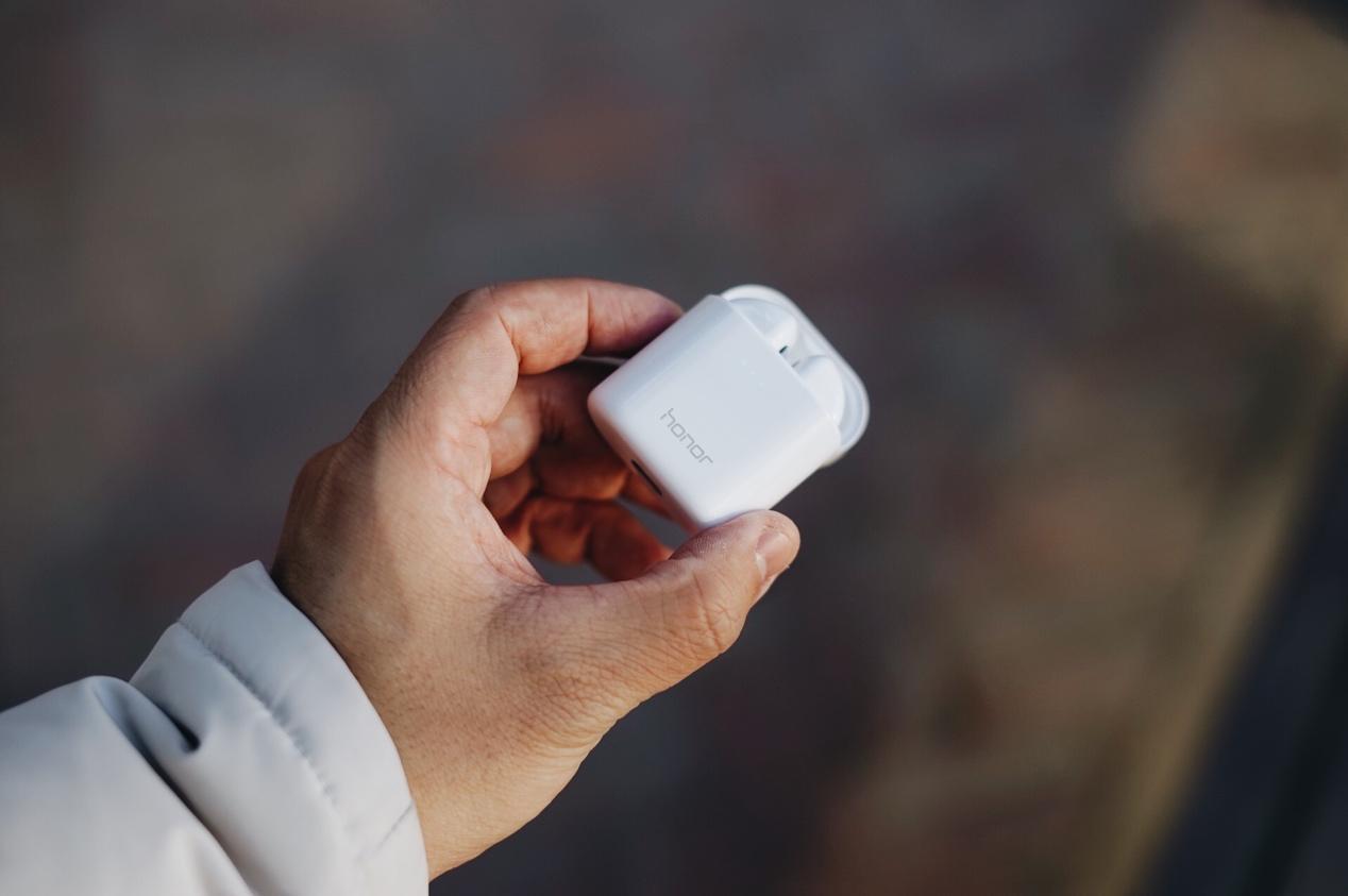 荣耀真无线降噪蓝牙耳机,荣耀最新发布蓝牙耳机