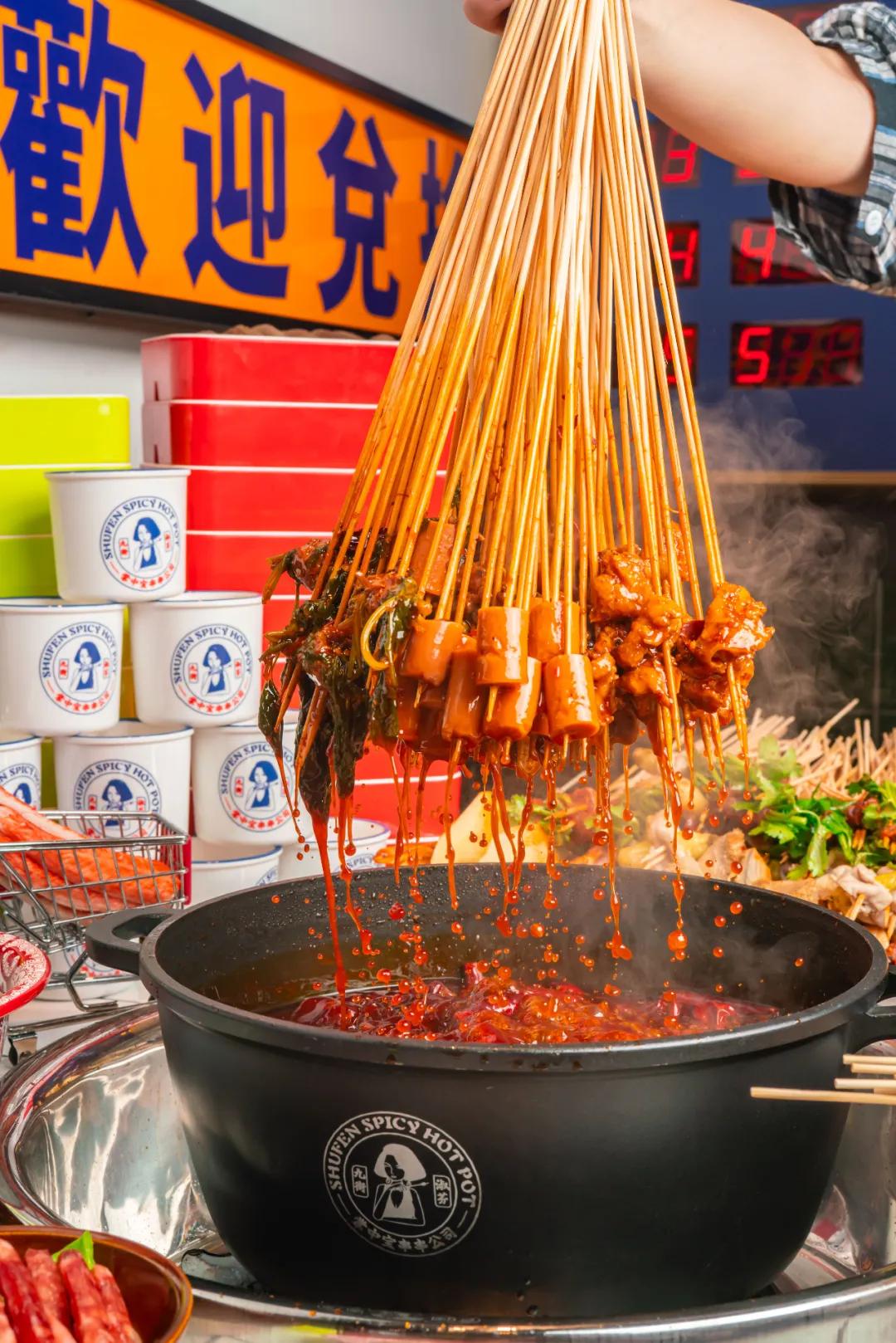 重庆串界一姐来昆明，5种口味掌中宝一次200串