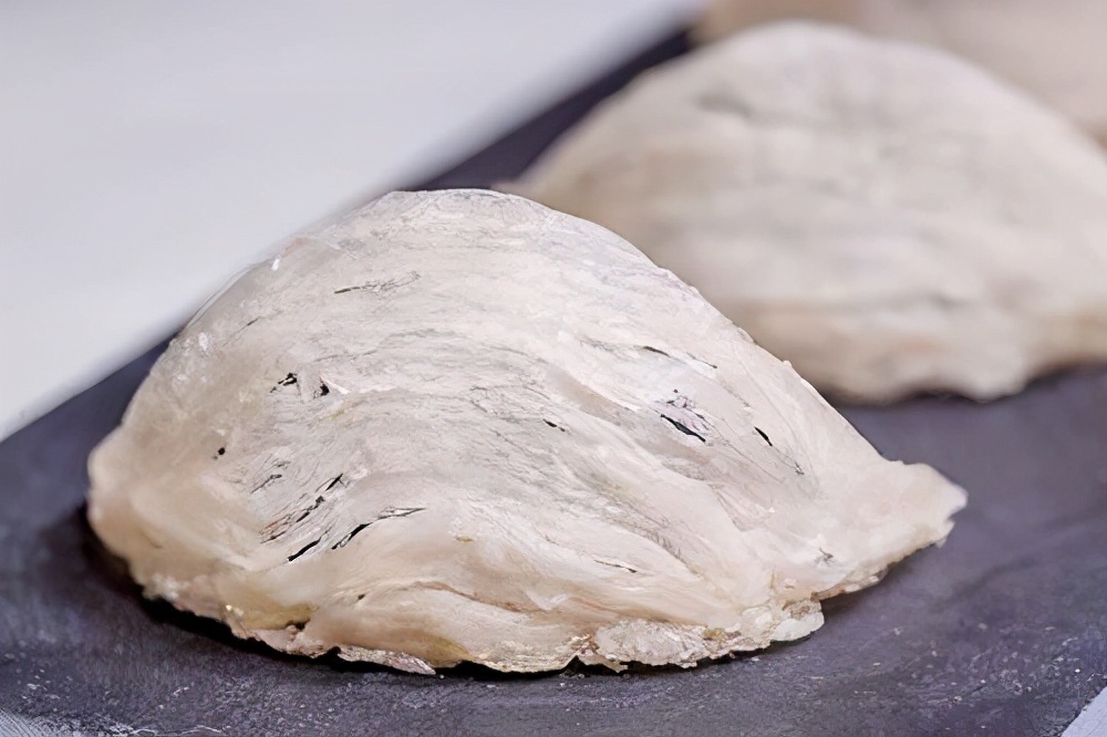 燕窝放一段时间炖就化了怎么回事,燕窝发霉要怎么保存