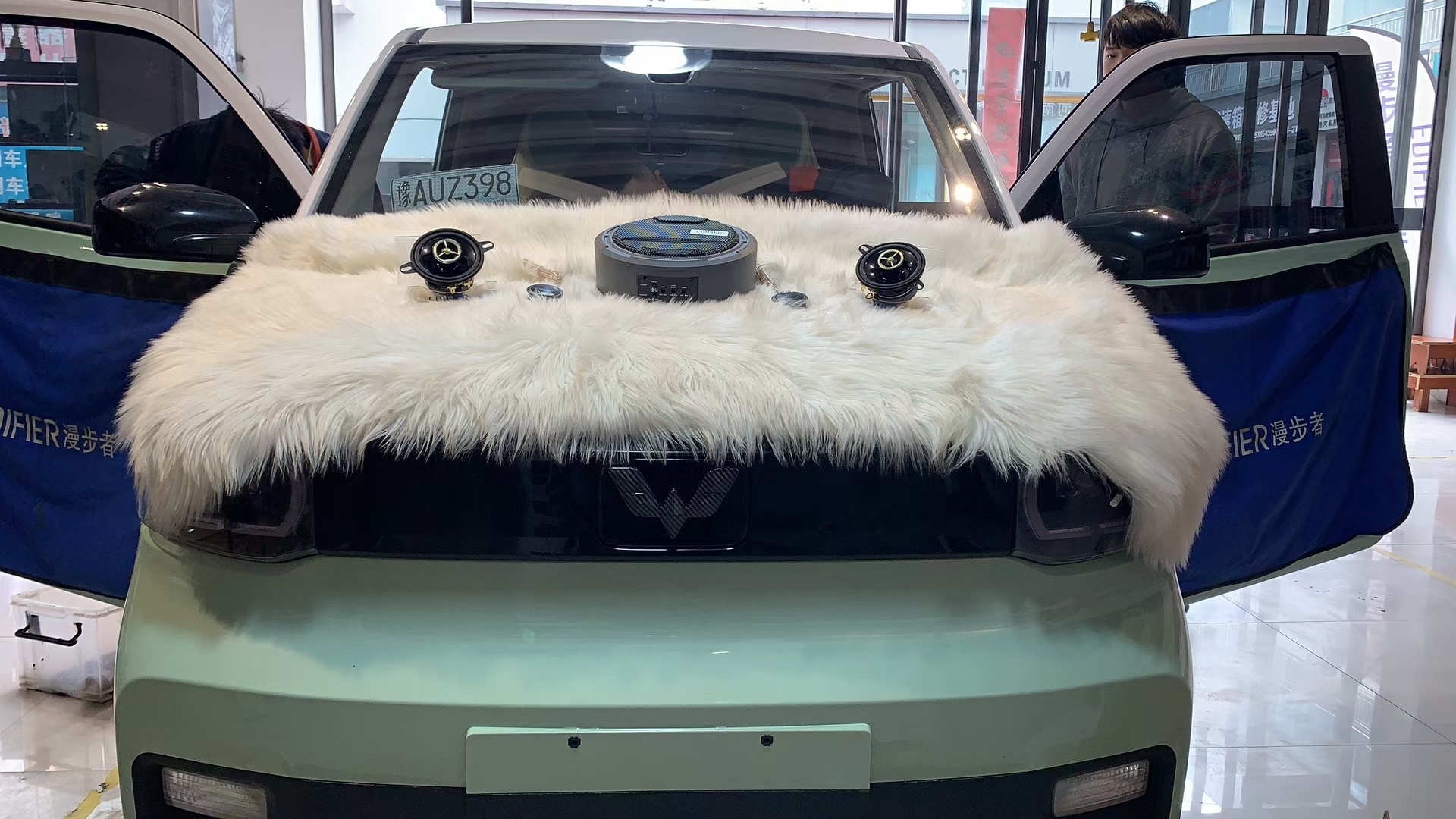 五菱mini马卡龙音响改装效果,五菱mini马卡龙音响怎么拆