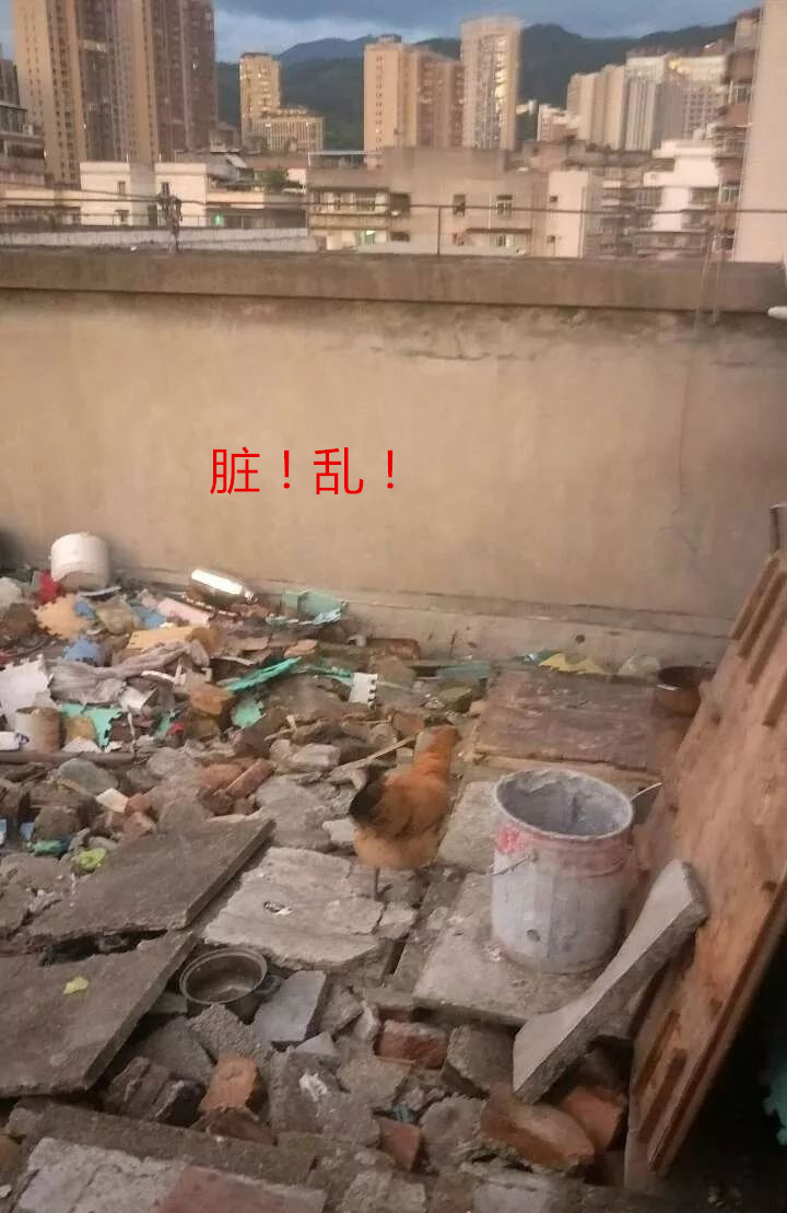 楼顶装太阳能离卫生间多远好,顶层房子安装太阳能如何防水