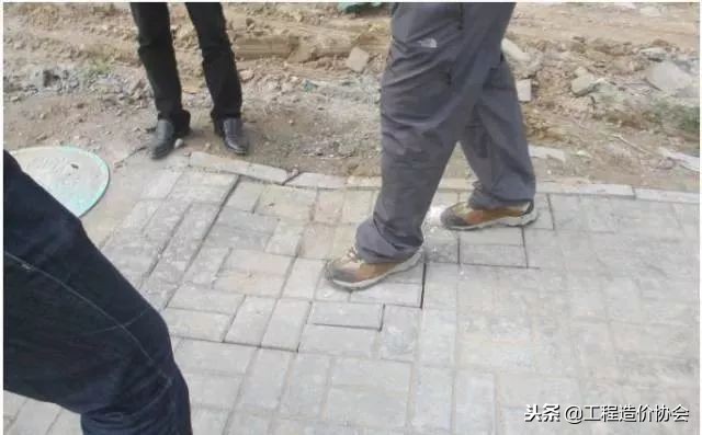 建筑工程质量通病防治手册最新版,市政道路工程质量通病原因
