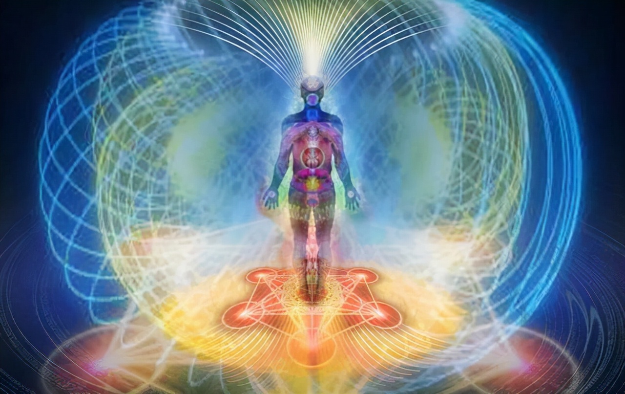 人体在强磁场中会受到伤害吗,人经过强磁场是不是也会产生电压