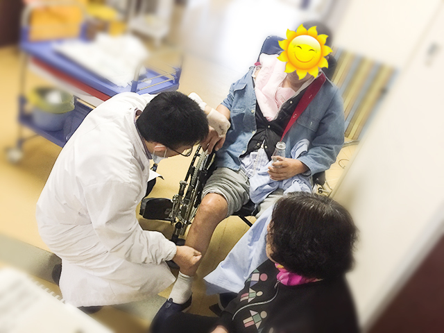 「脑出血康复案例」从“偏瘫”到独站独走，老伴日夜陪伴谱真情