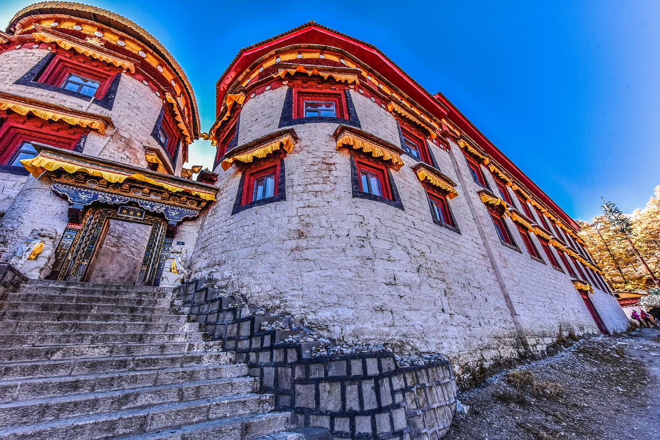 四川甘孜的亚丁稻城,四川稻城亚丁蓝色星球上的净土