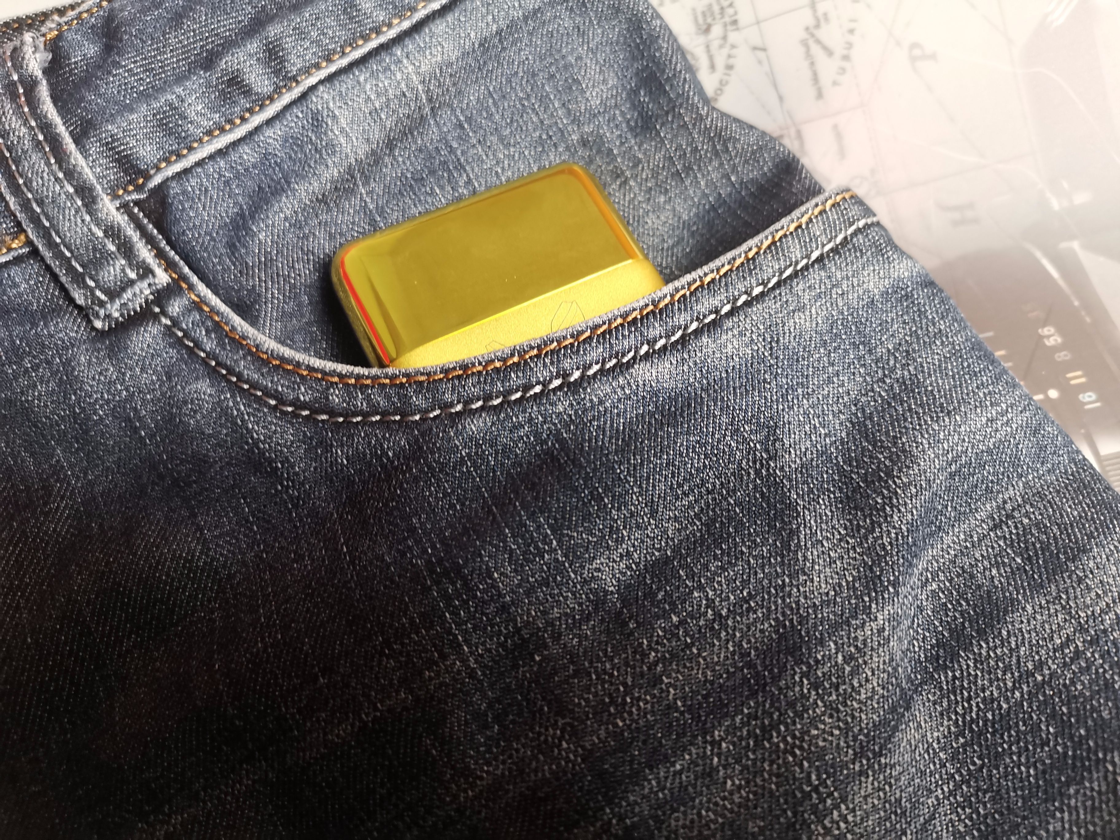 须眉电动剃须刀变形金刚,须眉变形金刚剃须刀