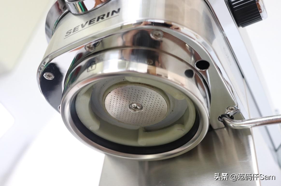 十五秒学会三段咖啡拉花,半自动意式咖啡机使用技巧