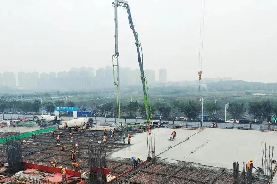 重庆龙兴足球场建设单位,中建七局重庆龙兴足球场