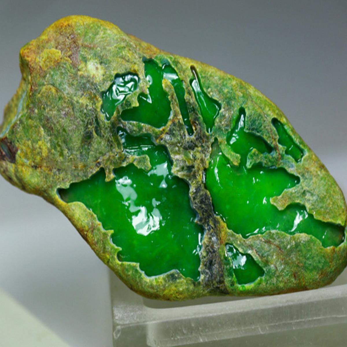 缅甸曾经十分富裕的原因,为什么缅甸的翡翠最出名