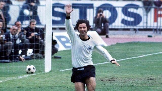 阿迪达斯现在是两道杠还是三道杠,藏在暗格里的秘密篮球赛