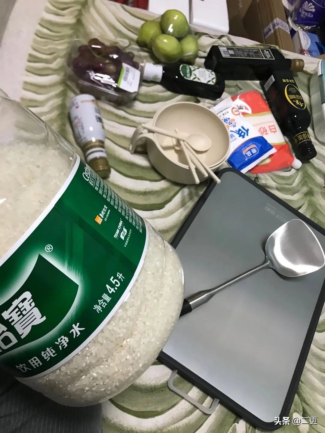 蜗居20平米出租屋,蜗居出租屋20年后续