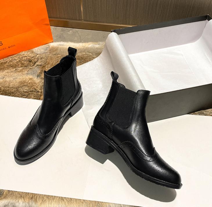 今冬最后一双鞋,选让你腿长1米8的切尔西,女人的优雅从它开始