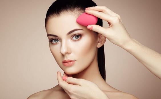 “P图元祖”美图秀秀,如何撬动“高颜值”年轻人口袋?