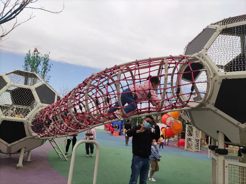 乌鲁木齐带娃娃去哪里玩比较好,乌鲁木齐周边带娃娃玩的地方