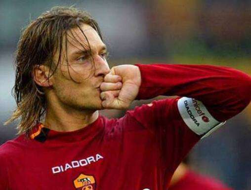 足球感人十大催泪解说,天下足球十大催泪解说词