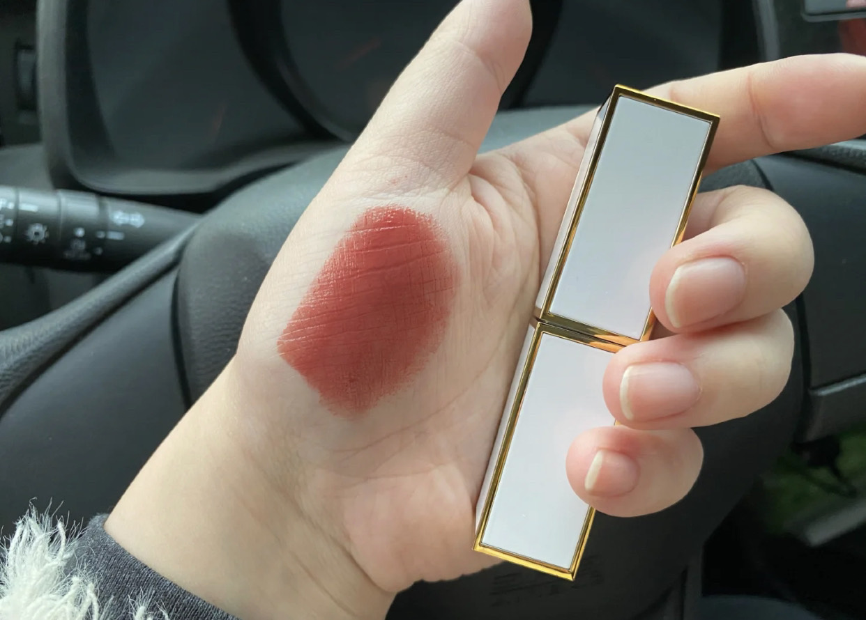 tf夏季经典款口红,tf唇釉03奶咖玫瑰色