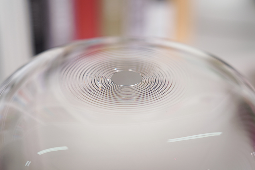 哈曼卡顿soundsticks4水晶四代,哈曼卡顿琥珀三代便携音响测评