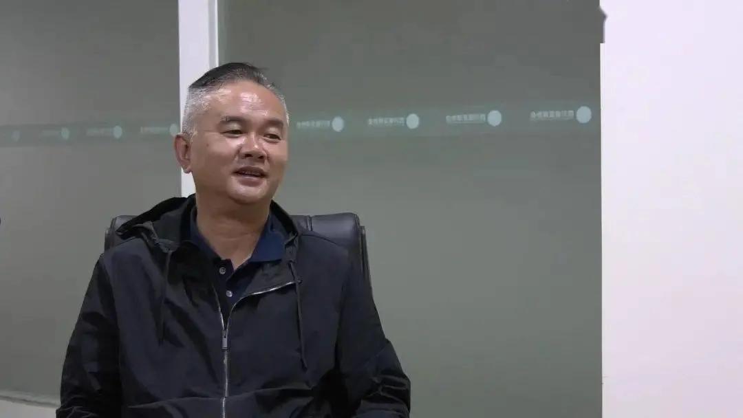 刘斌小传丨一家三代皆前锋，退居幕后当掌柜