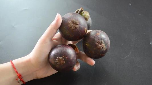 水果皇后山竹的傲娇生活,水果皇后山竹的作文