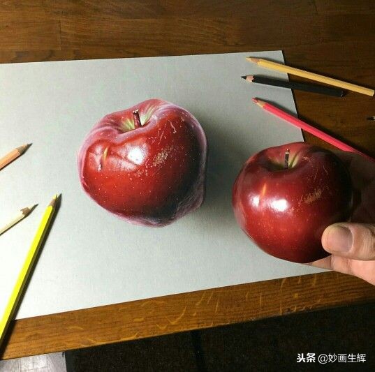 手绘艺术：3D立体水果绘画，真假难辨！