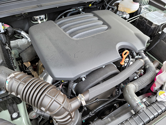 坦克300四驱suv实地越野路况表现,坦克300越野车穿越视频